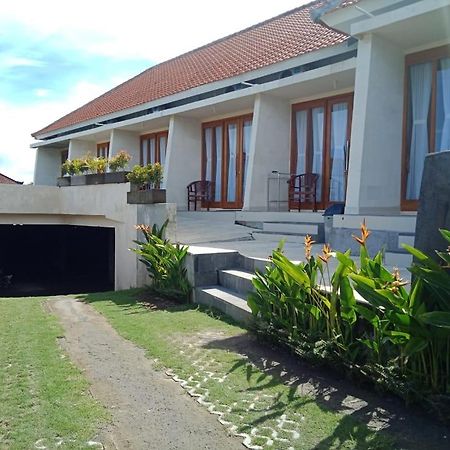 Bali Paranes 乌干沙 外观 照片